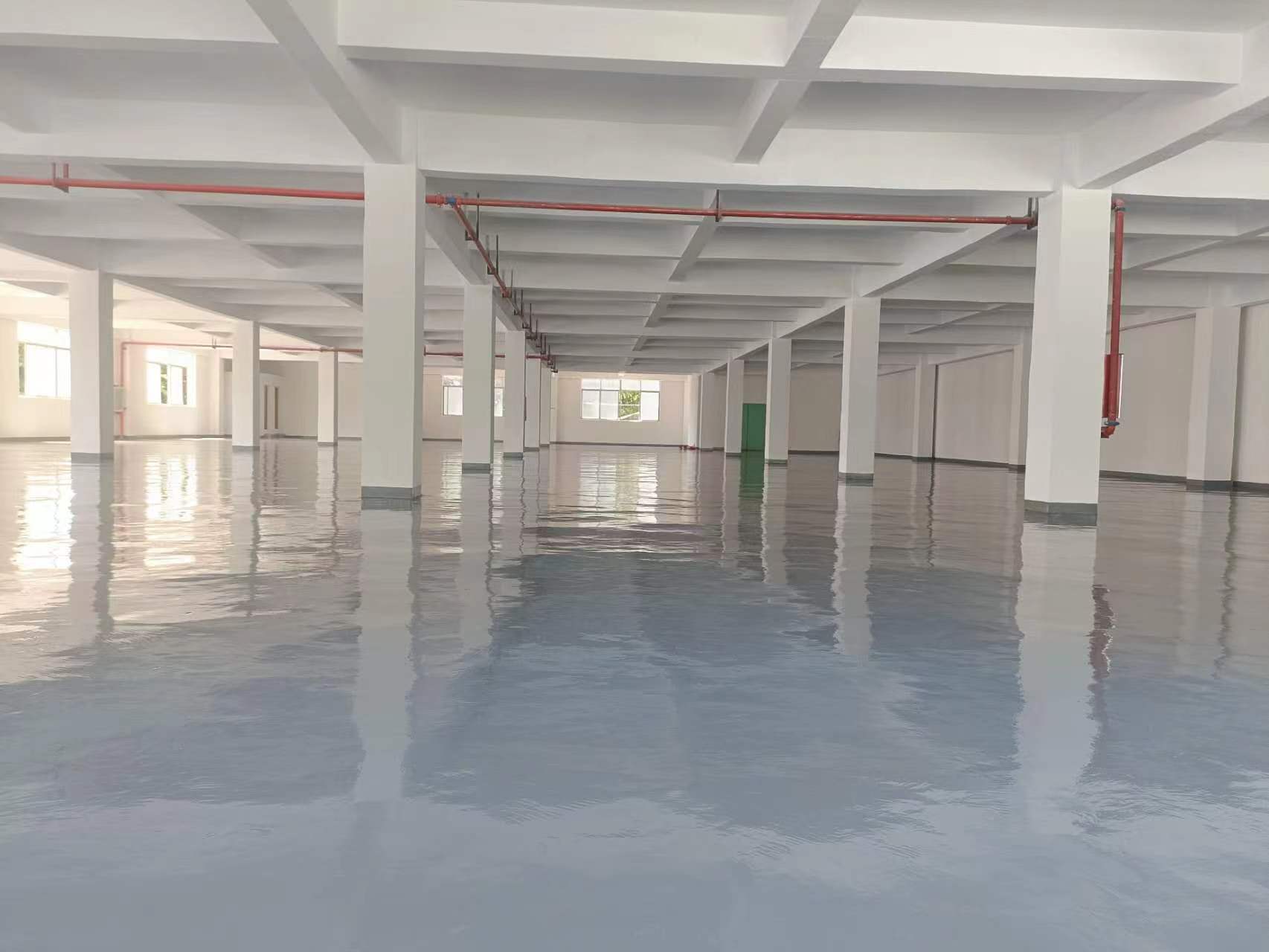 海珠华洲新出新装修2000方仓库，有货梯，方正，地坪漆，便宜