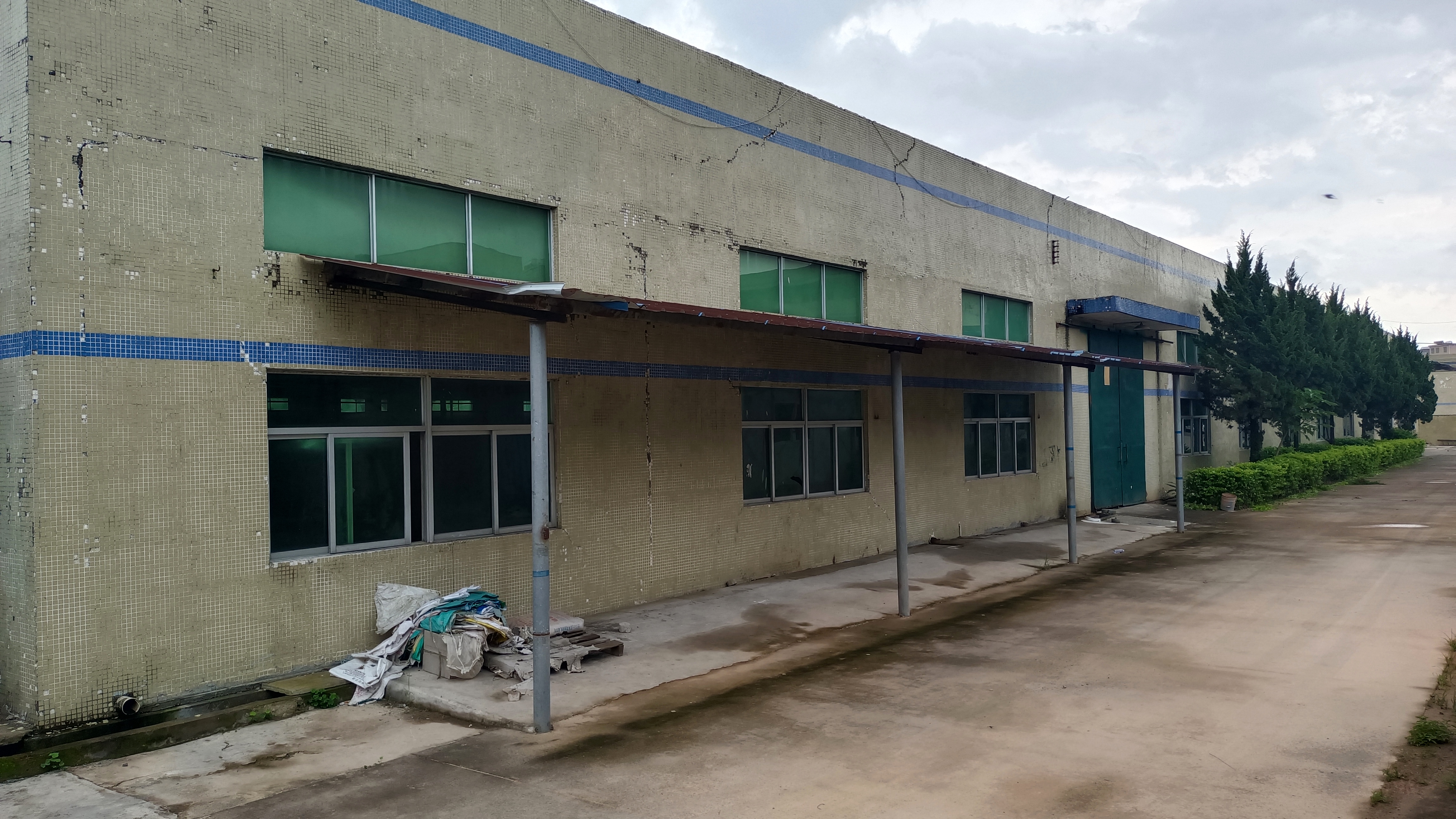 惠阳三和5000平米铁皮钢构厂房仓库招租高度8米可以分租