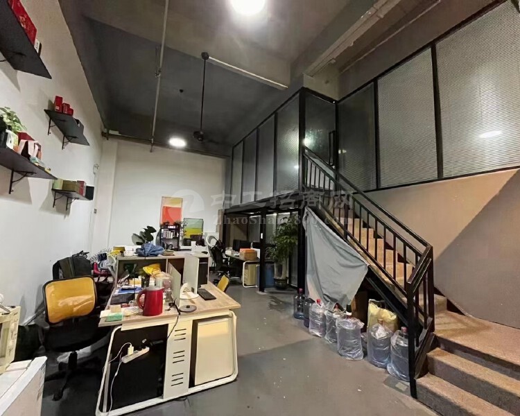 深圳龙华民治精装办公室出租，2+1格局，总面积153平