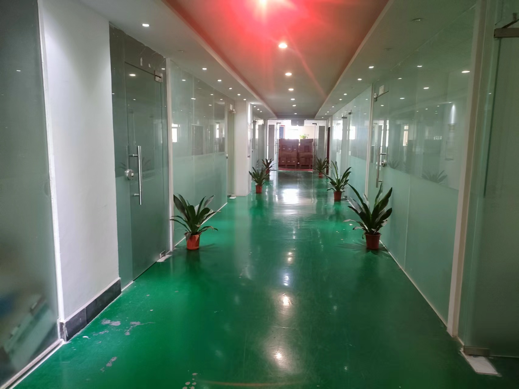 东升镇兆龙680平方米办公室出租！可分租，可注册