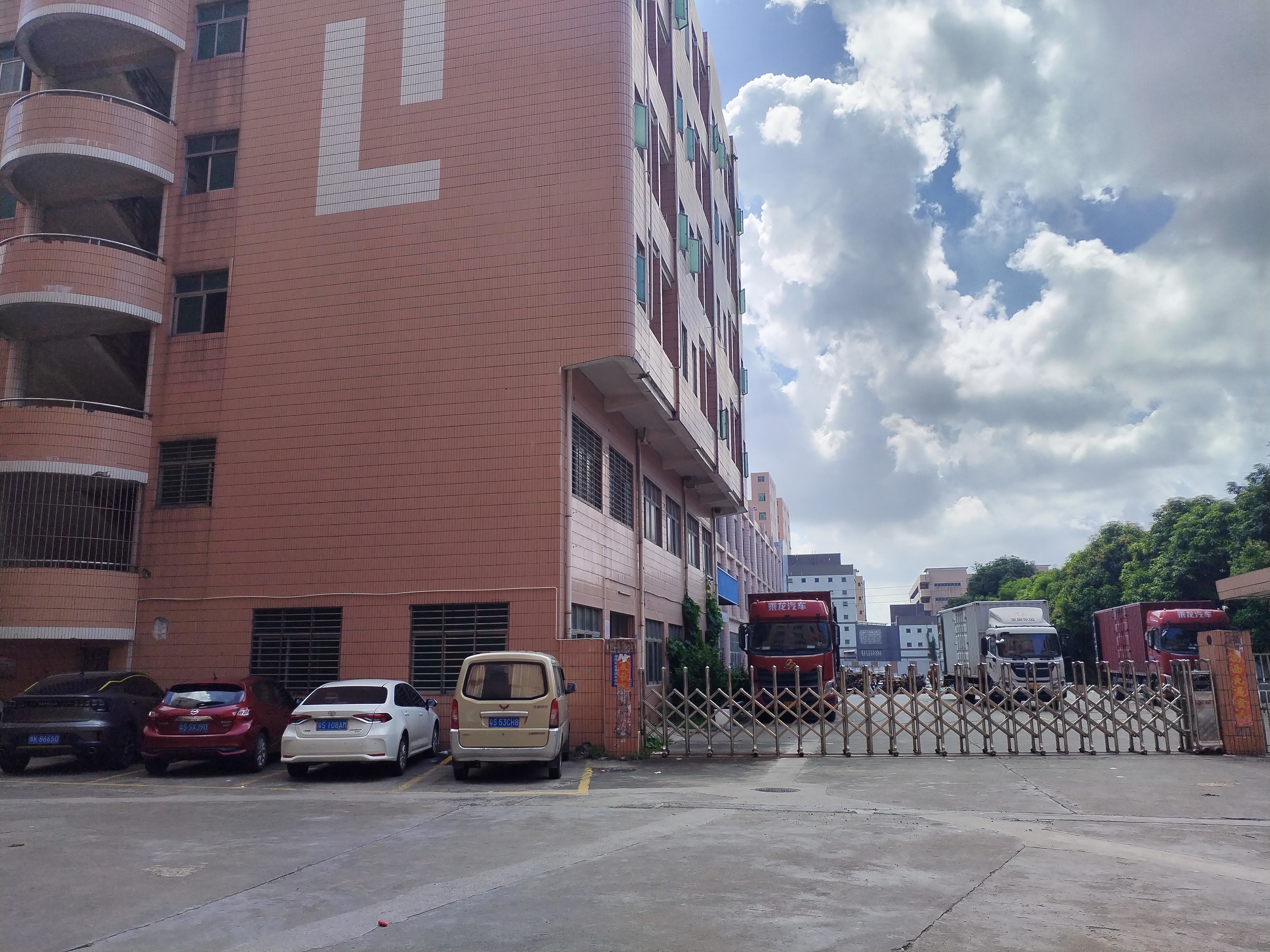 虎门镇怀德原房东独院厂房出租，可办环评，，！！