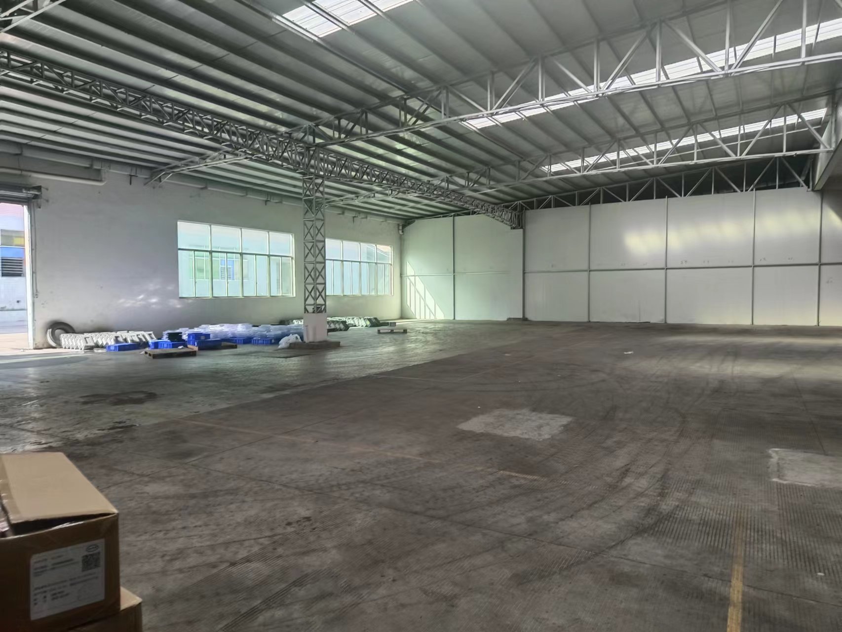 坦洲第三工业区新出800平方单一层仓库出租