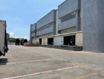 宝安福永大型物流厂房带卸货平台大小可分全新地坪漆层高14米