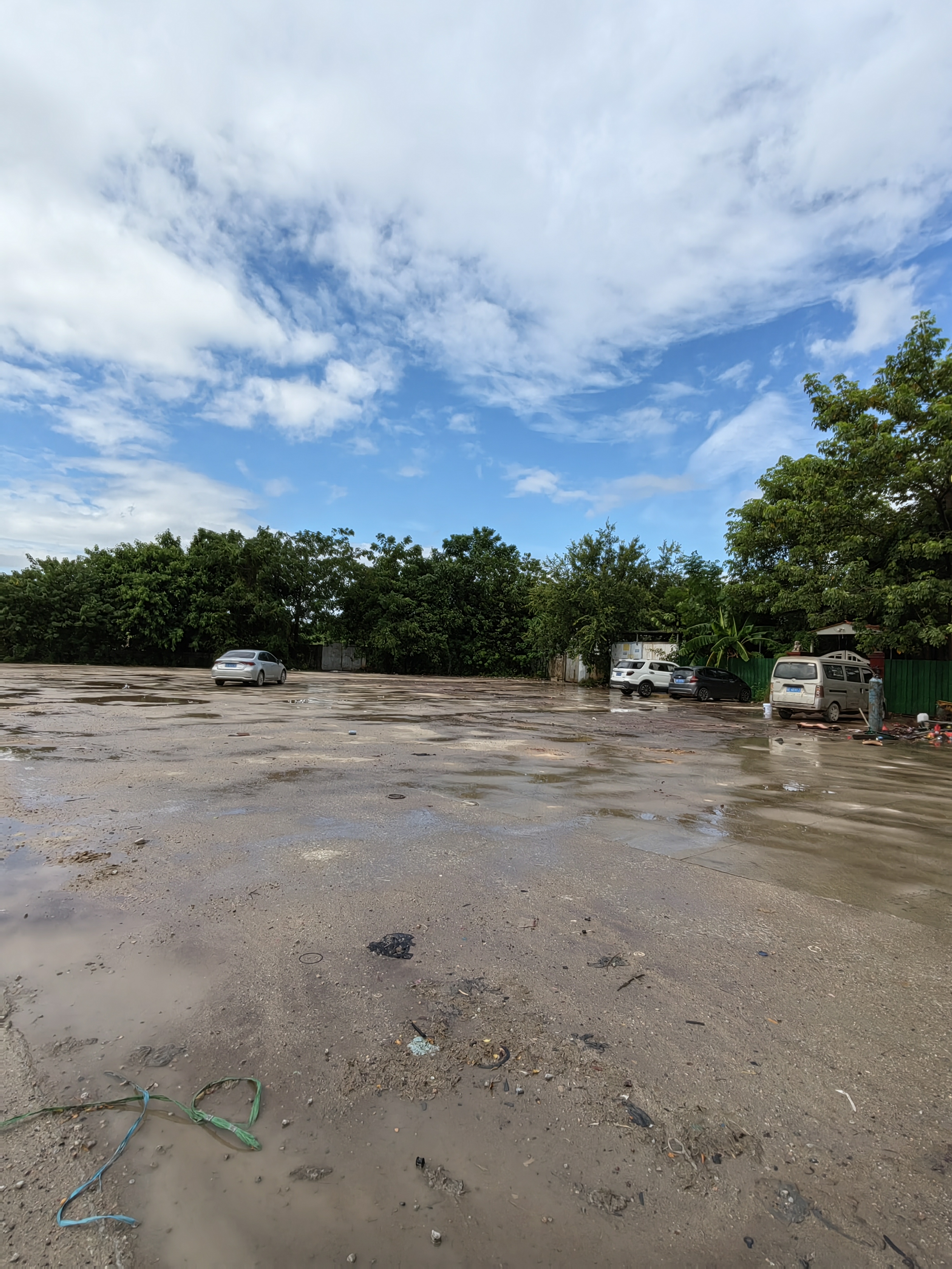 太和龙归一手业主水泥硬化空地2000方出租，国道边、交通便利1