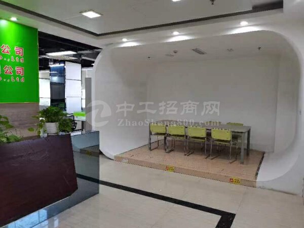 （出租）深圳市龙岗区地铁口现办公室出租3