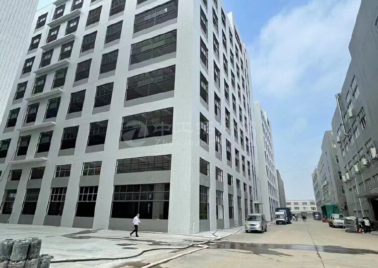 广州市黄埔区高新工业园其中一栋的一楼 1480㎡不动厂房出售2