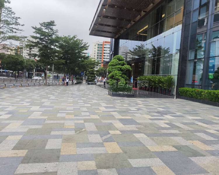 深圳龙岗布吉大芬地铁站新出5楼236平位置好户型方正红本出租