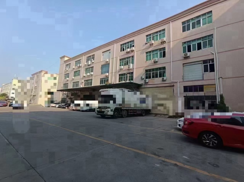 深圳市福永新和，一楼2500平，物流仓库，带阁楼