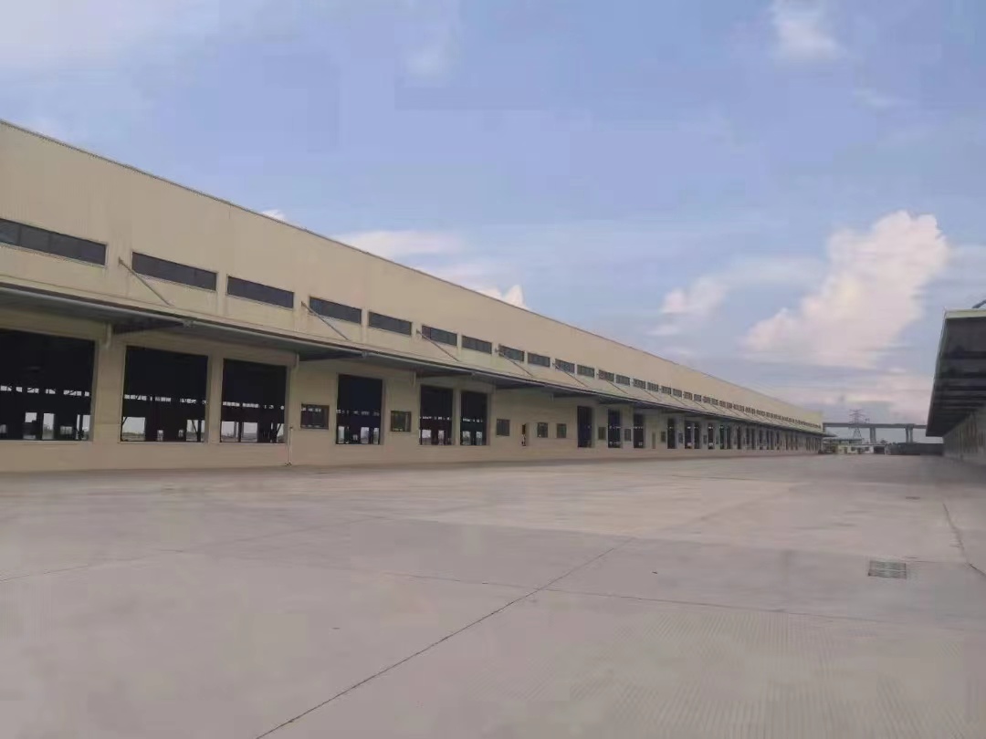 番禺区化龙镇大型工业园区新出钢结构仓库出租。证件齐全大小可分