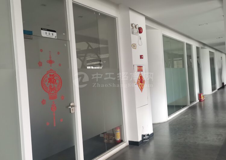广州市番禺大石地铁口精装修办公室写字楼出租2