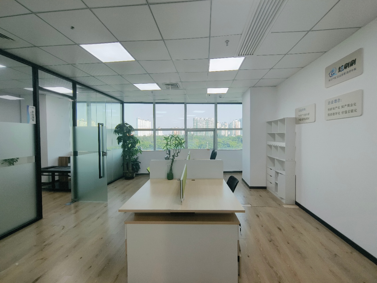 科技园高新区78.79平小面积精装办公室出租