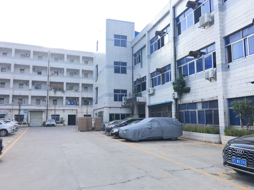 凤岗天堂围，村委厂房，带装修2000平
