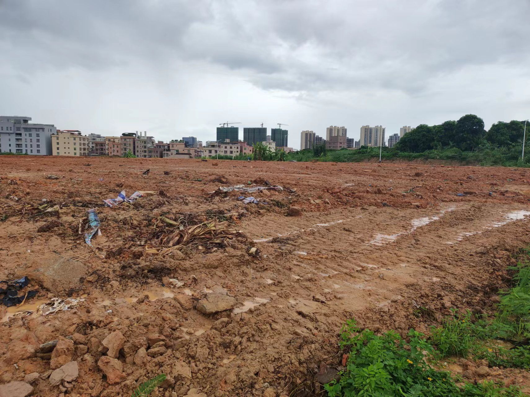 东莞市寮步镇原房东空地停车场16000平大小可分4