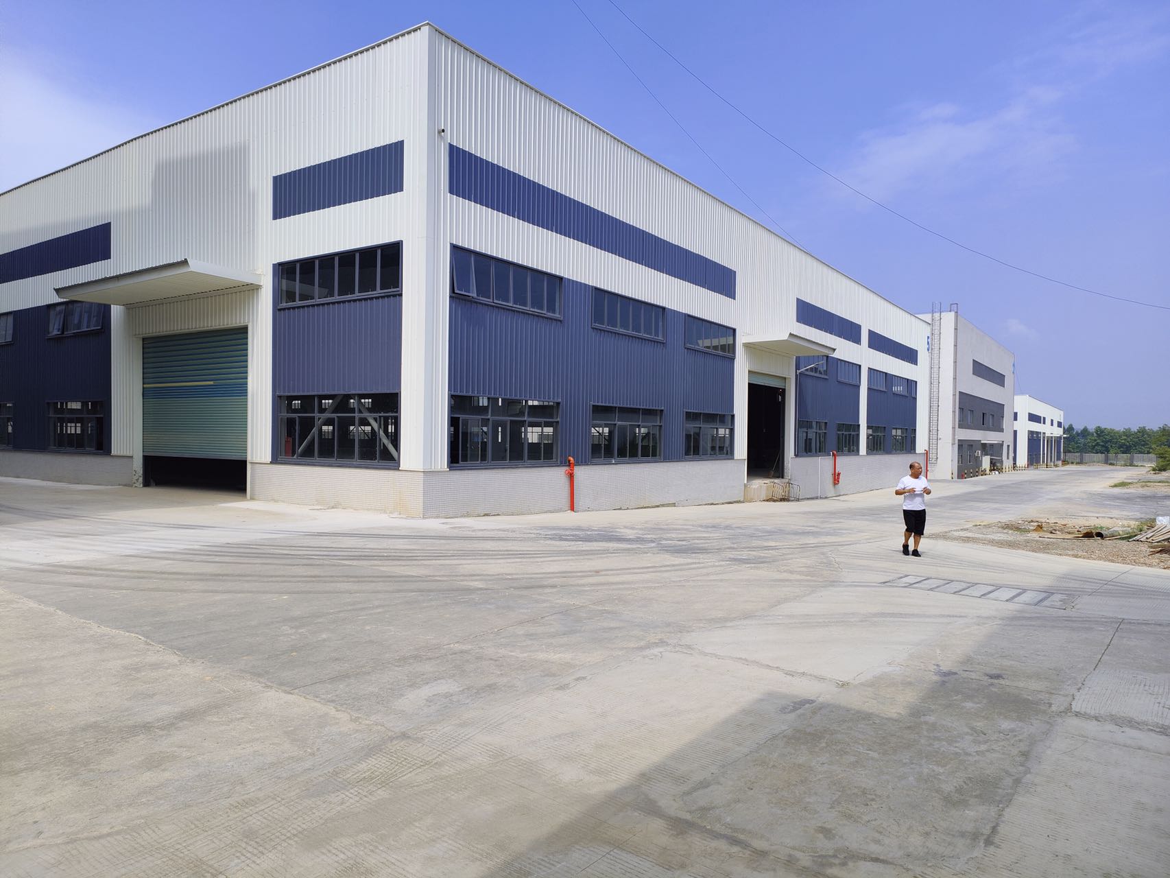 惠州博罗3000平米钢构厂房仓库招租高度8米空地超大可办环评
