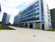 东莞市常平镇新出标准厂房独院27000平，高速路口旁。