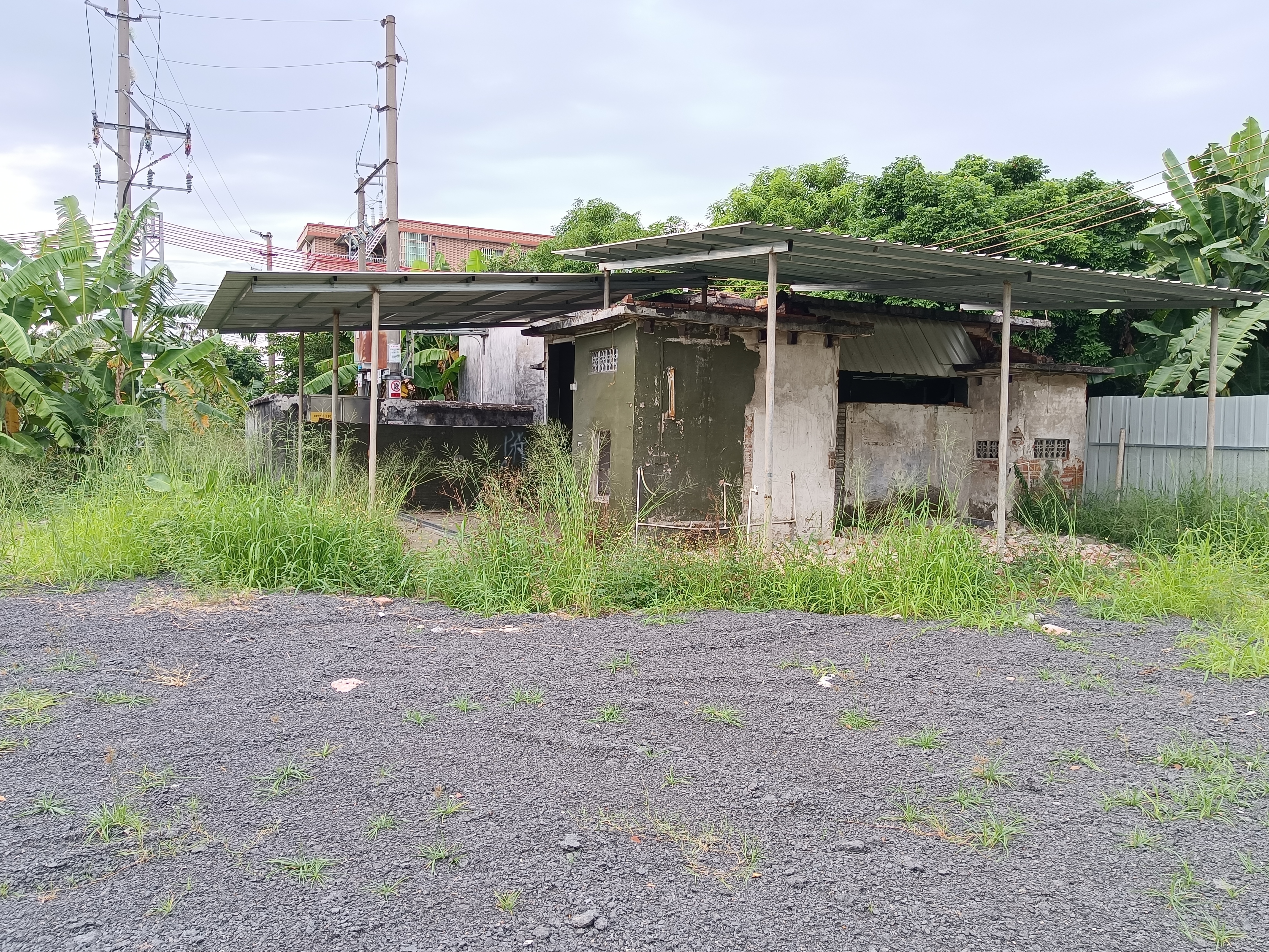 南沙东涌新出空地，700平方，国有证件带有200平方标准。。4