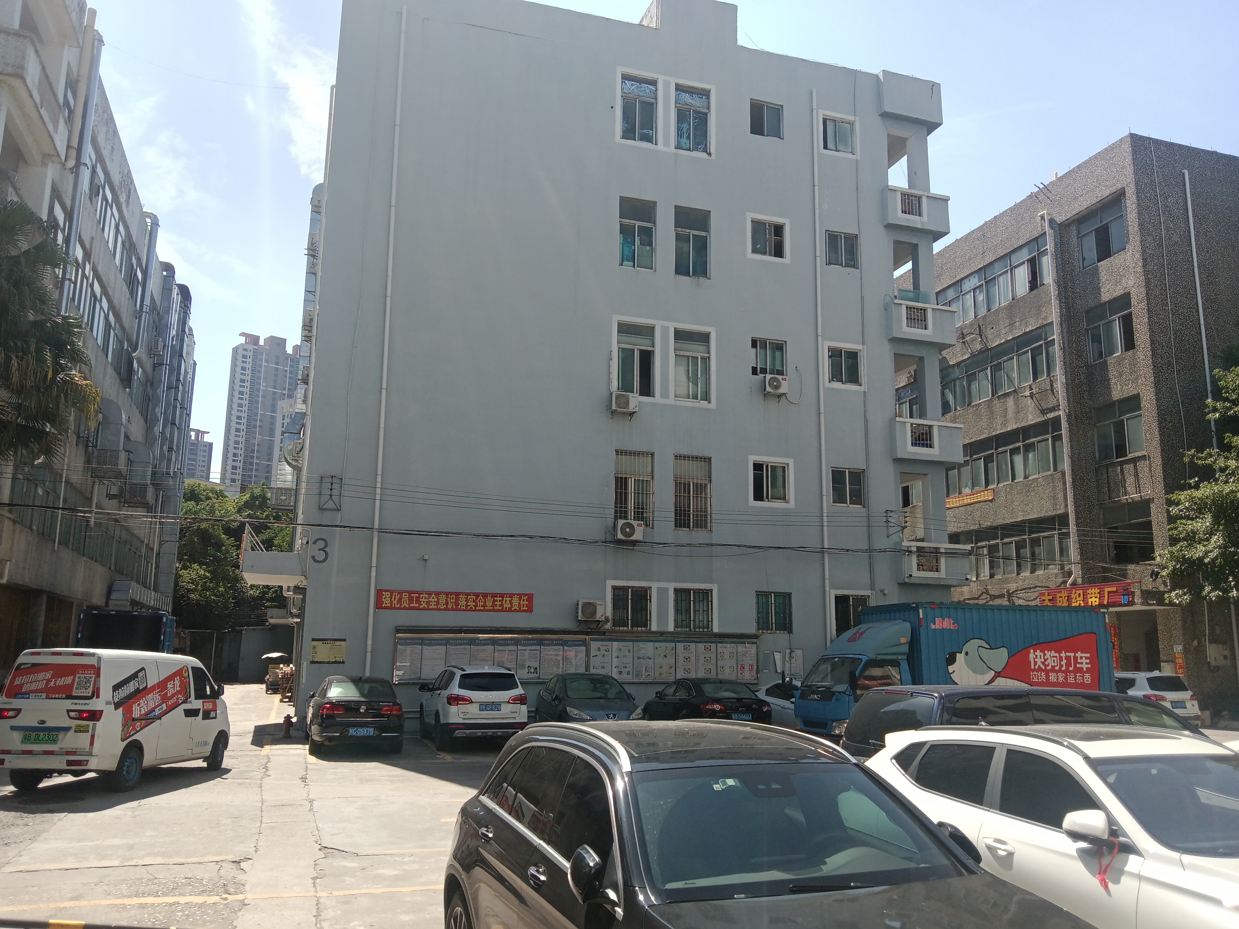 1000平层高6米深圳市宝安福永街道低价厂房仓库出租原房东。