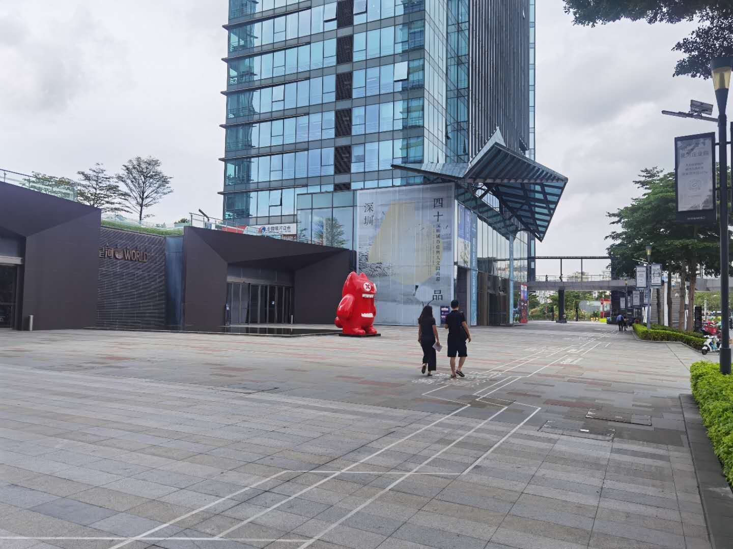 深圳龙岗布吉上水径地铁站新出4楼182平位置好户型方正出租