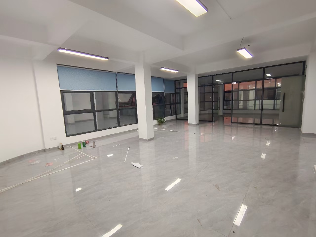长安锦厦300平米精装修办公室出租