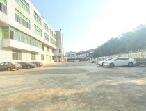 虎门镇沿江高速附近新出标准厂房一楼二楼，面积4450平方