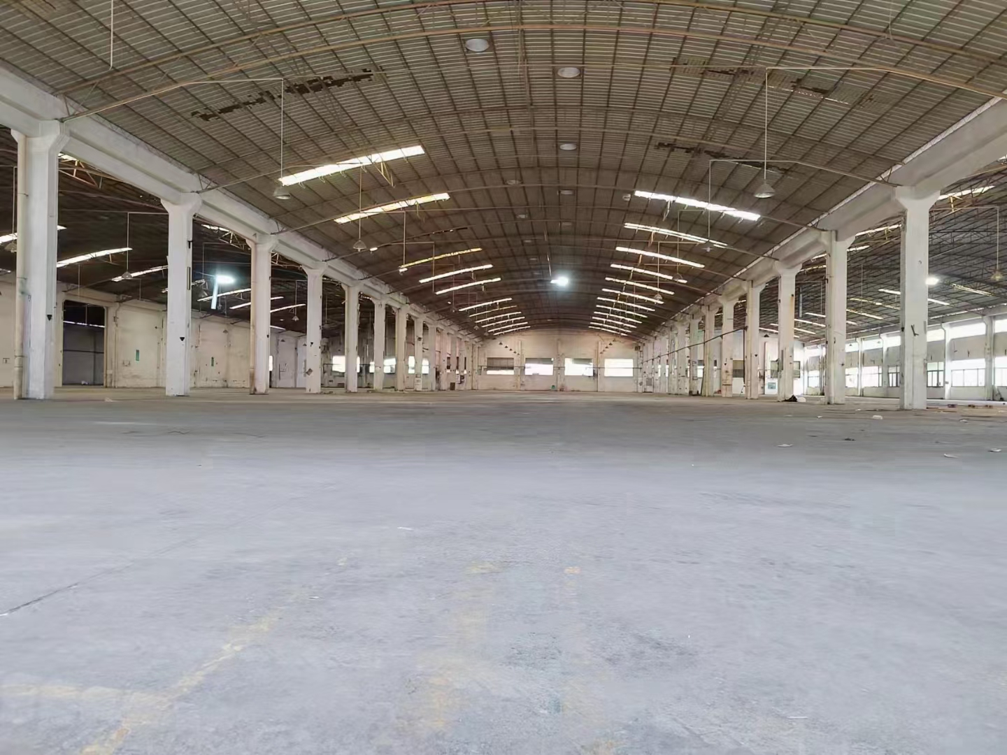 顺德区北滘镇大型物流仓库22000平方出租，厂房7仓，