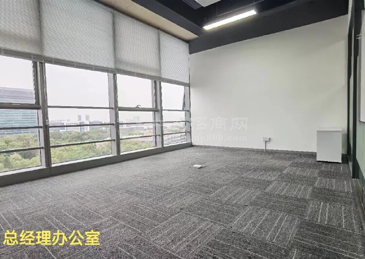 福田地铁站附近精装修高层280平方带家私齐全拎包办公7