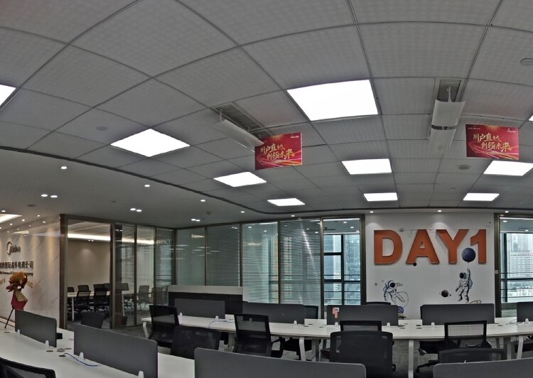 南山科技园大冲商务中心高层小面积精装修办公室1