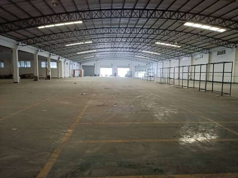 白云区白云湖园区单一层厂房仓库1500平方。