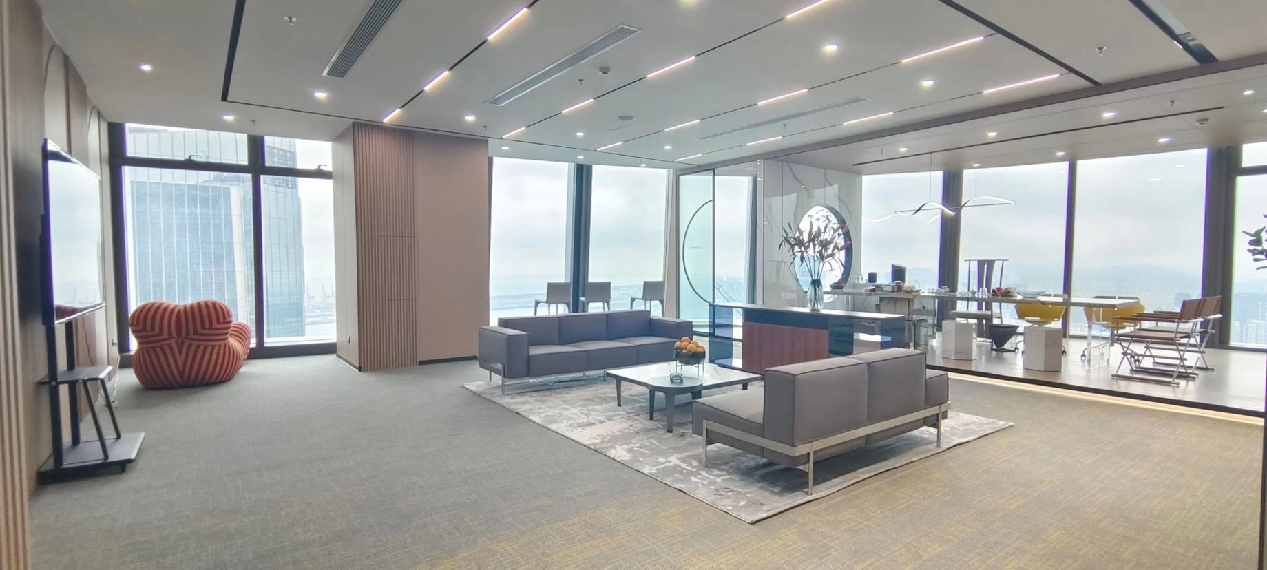 南山前海高层海景办公室400平可做高端接待配套齐全