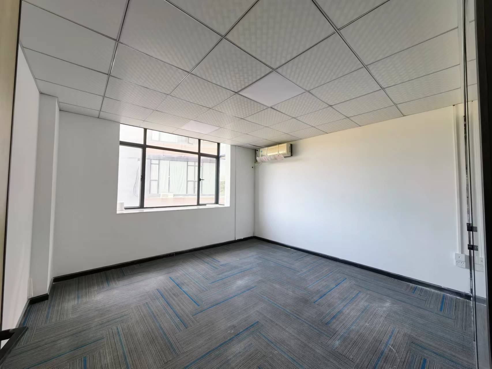 天河区大观南地铁站300方精装修带家具拎包入住办公室出租