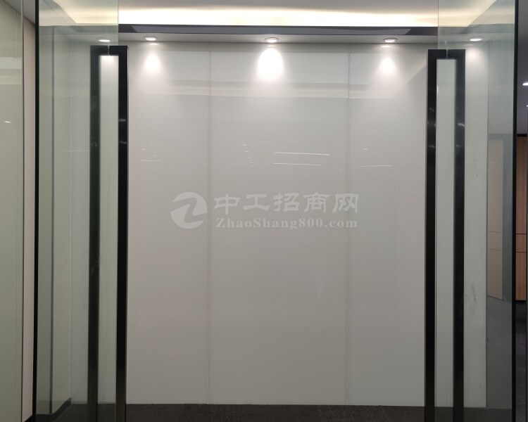 天河棠东地铁站精装修一楼办公室1400方出租