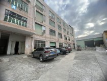 平湖高速路口红本厂房出售占地面积4315.5建筑面积8751