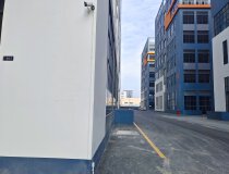 顺德区容桂街道全新厂房一楼出租5000平方大小分租
