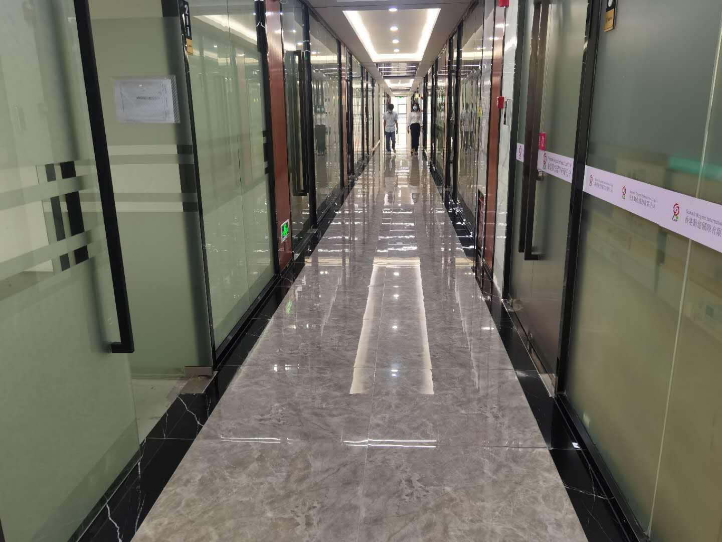 深圳龙岗布吉上水径地铁站新出4楼216平位置好户型方正出租