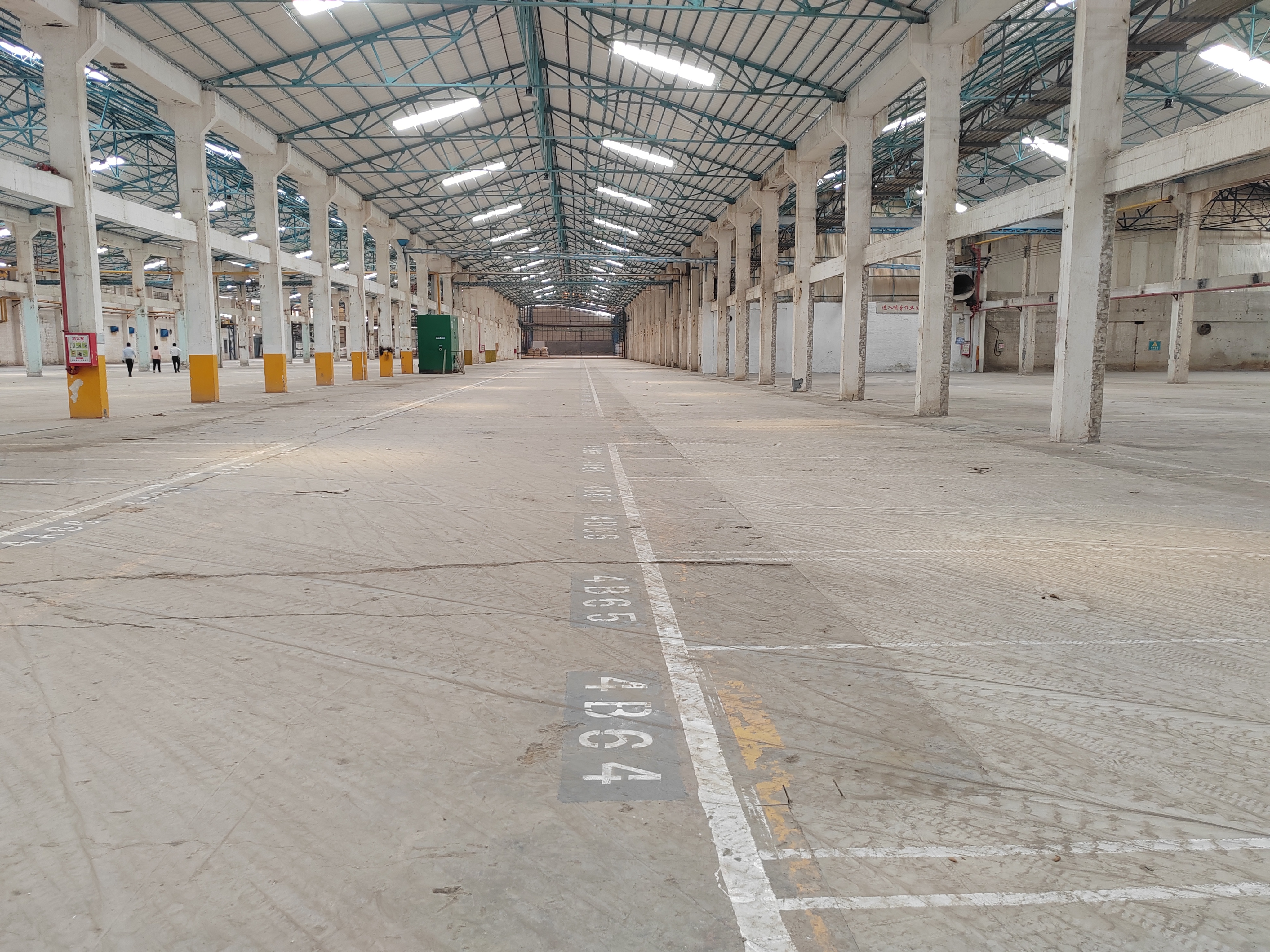 南庄陶瓷仓库出租50000平方22米拖头随便进大小分租实际面
