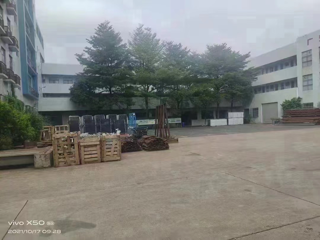 出租禅城南庄高新科技园12300平带现成航车厂房仓库可分租