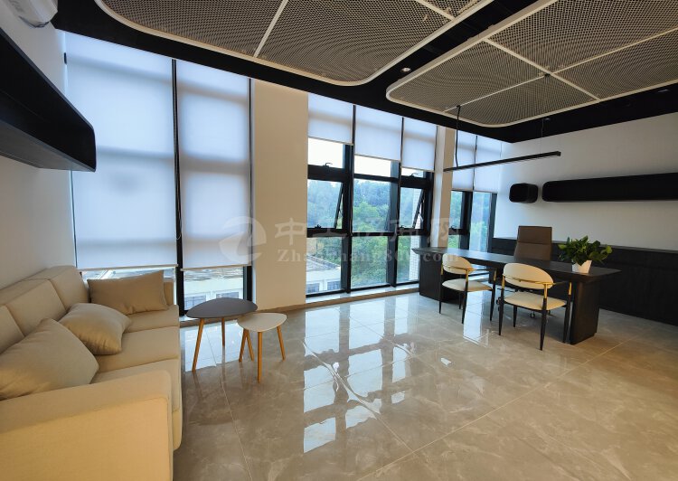 黄埔科学城中心位置附近新出精装修带家具办公室招商中，可以分租5