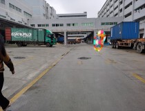 福永机场货运区大型物流园1700平米带卸货平台物流仓库出租。