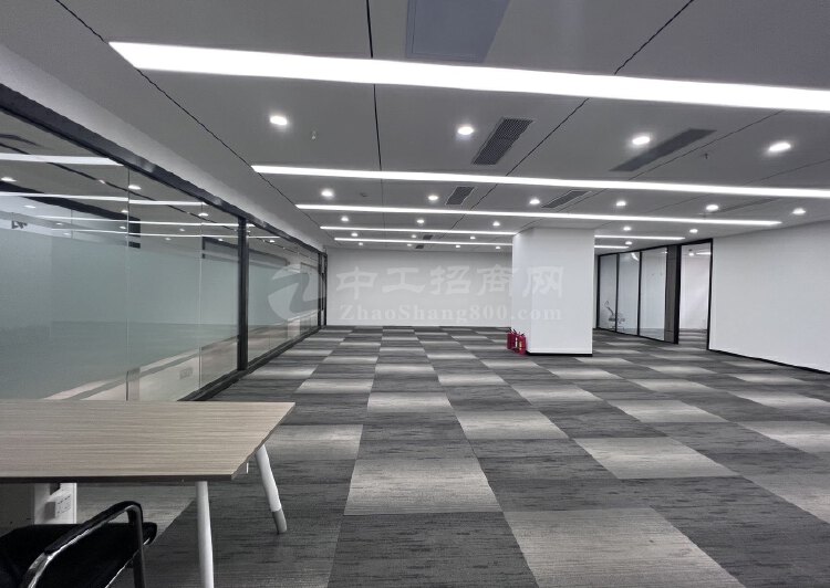 南山科技园粤海街道甲级写字楼全新精装修办公室2