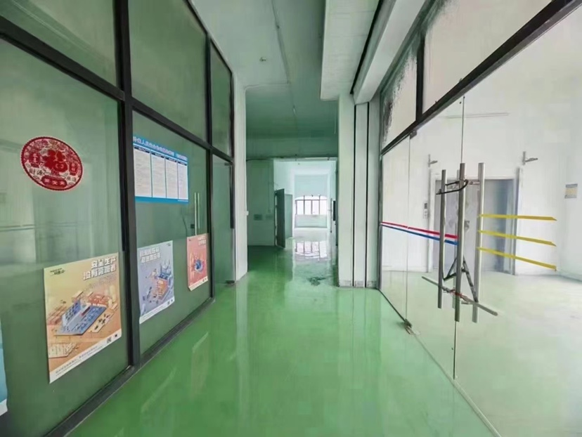 福永沙井原房东厂房，带无尘车间厂房，整层2600平，一半无尘