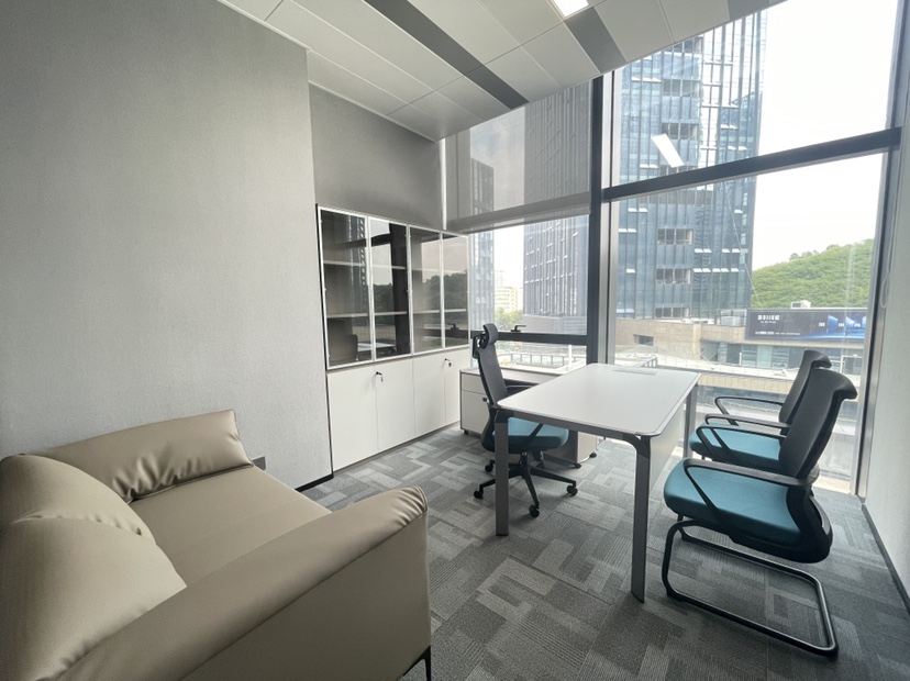 精装修办公室带家私空调领包入住190平开发商直租，价格优惠
