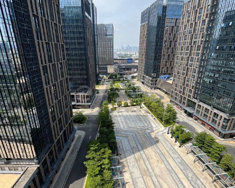 龙华清湖地铁旁红本高新科技园精装修300平方出租大小面积均有