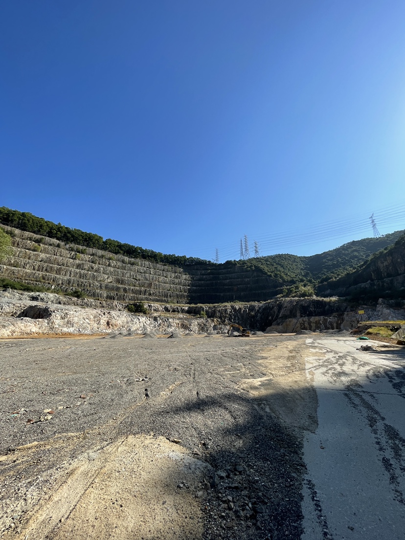 横岗大康，南平快速出口，50000平空地 可分租  1