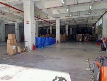 深圳龙华高速出口新出物流园仓储物流1到5层面积17500平