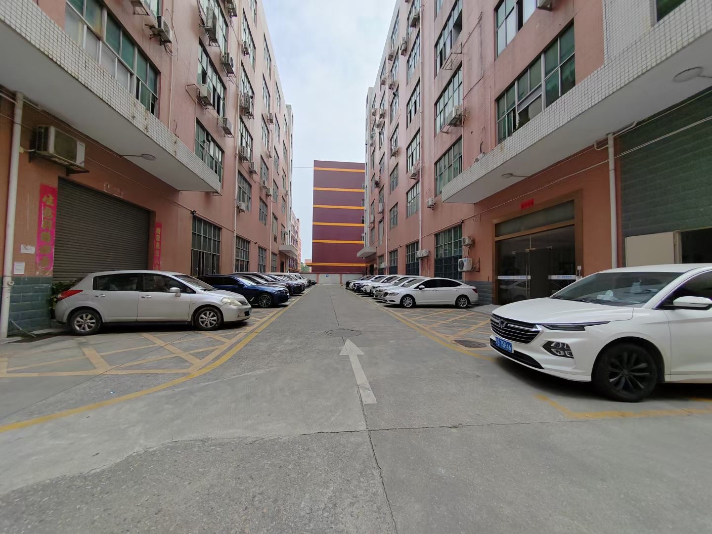 龙华民治科技园1800平厂房出租适合研发医疗设备电子芯片仓库