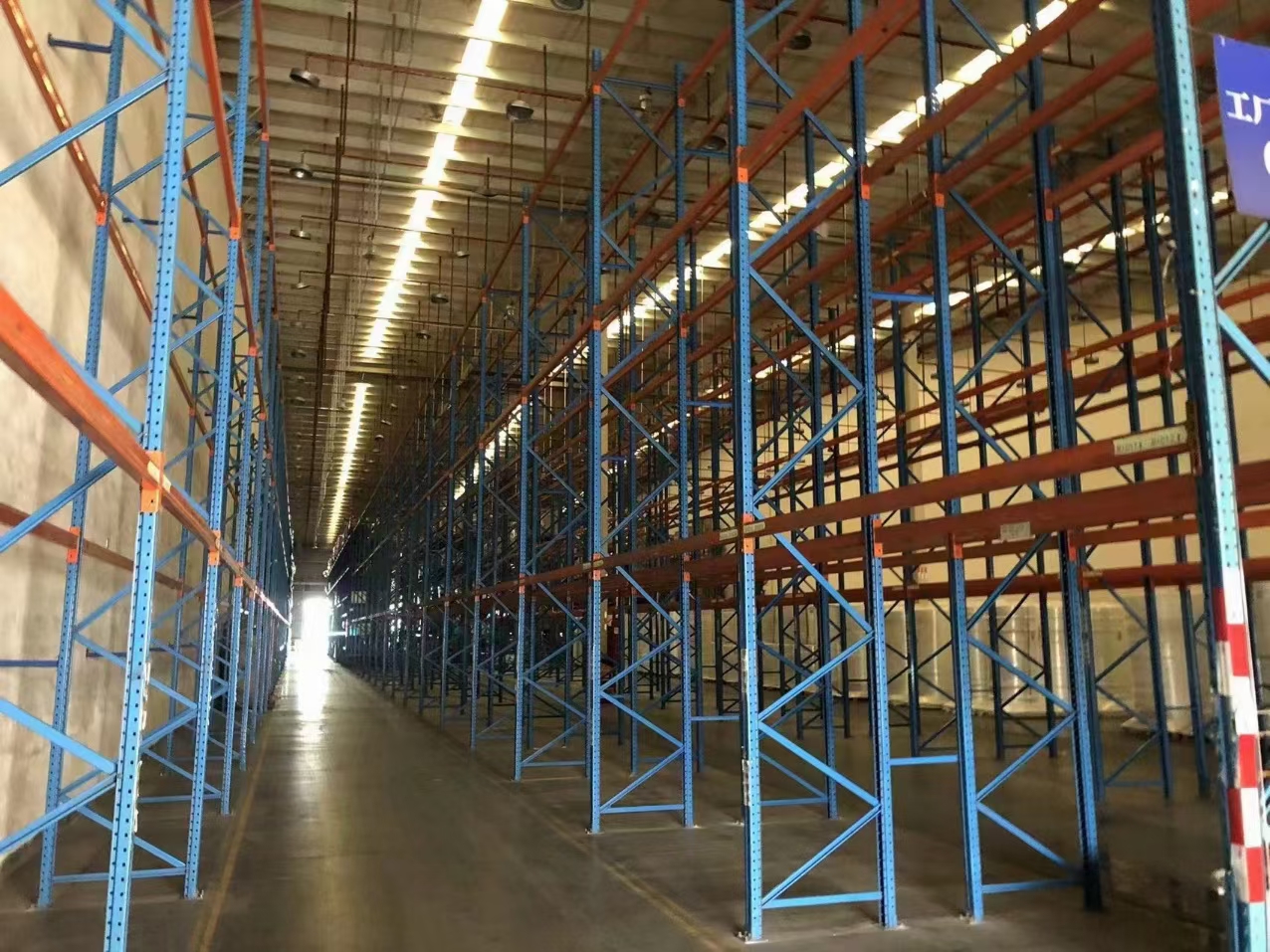 高台厂房仓库12000平，证件齐，层高13米，空地大，可分租