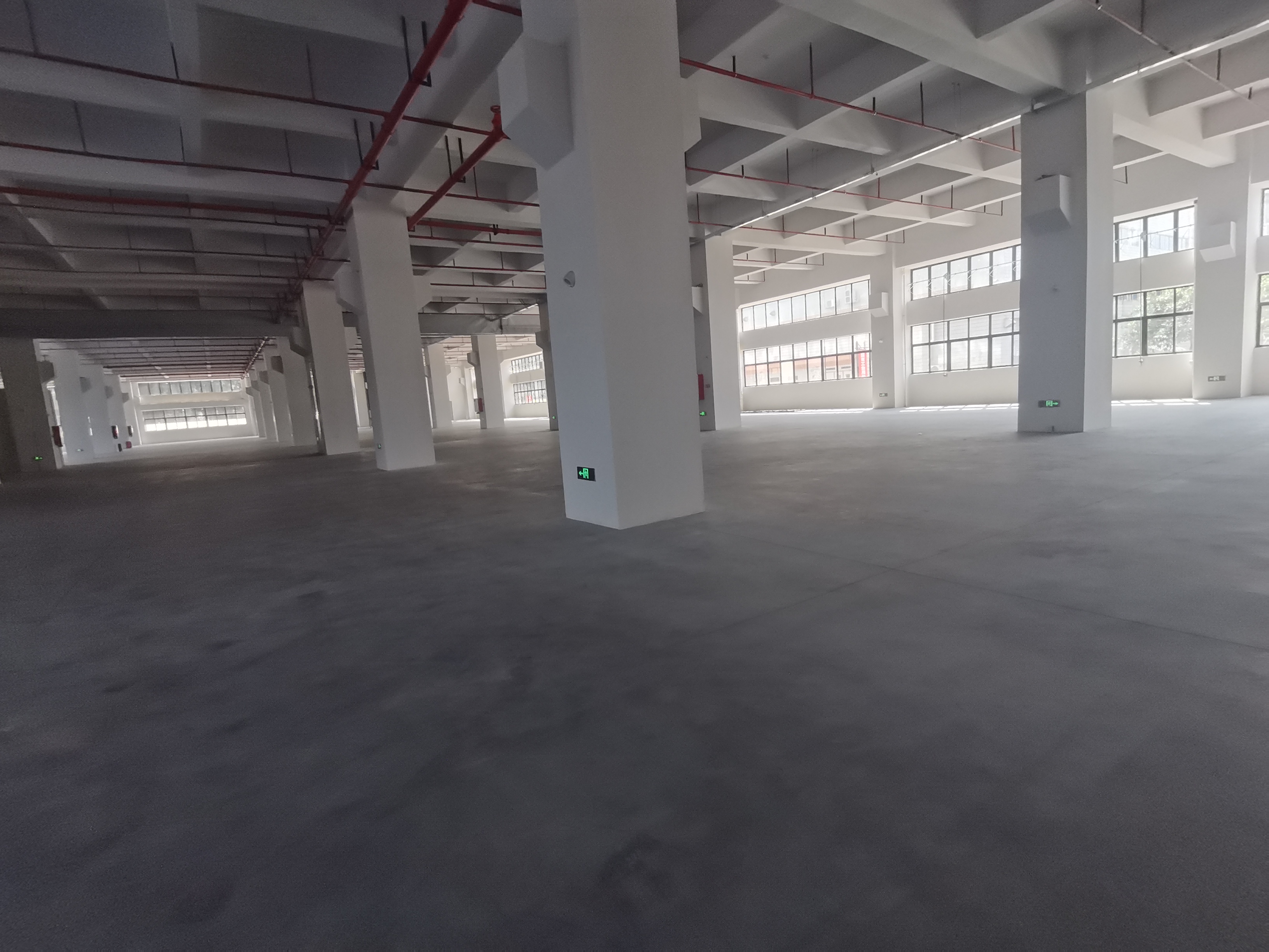 番禺全新厂房仓库3100平，证件齐全，可办环评，原房东