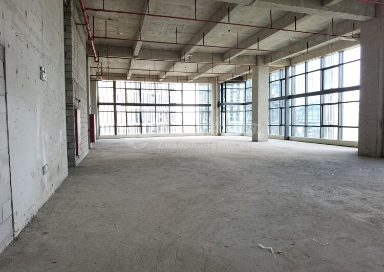 龙岗大运中心城全新写字楼办公室300平方出售带红本可注册公司6
