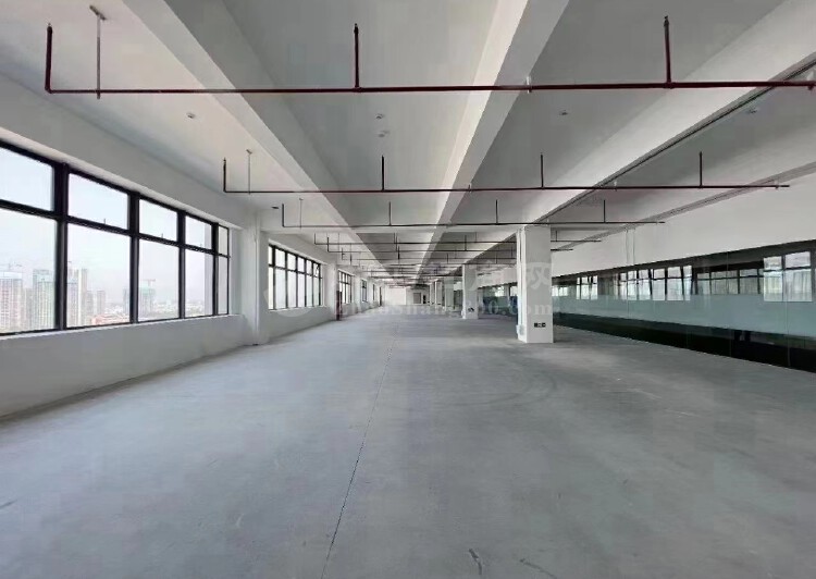 观澜福城地铁口旁90-2000平精装修写字楼开发商直租3