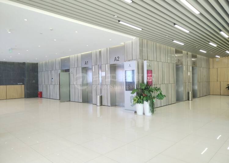 龙岗李朗东久创新产业园500平方精装修办公室出租大小分租3